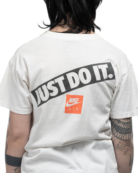 90's Edgy Nike Tee - Small