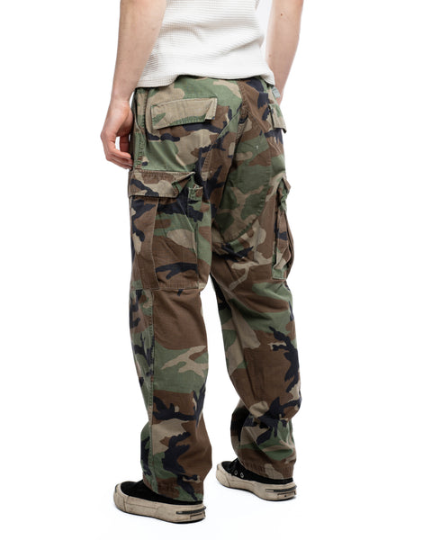 80's Woodland Camo Cargos - 33" x 28"