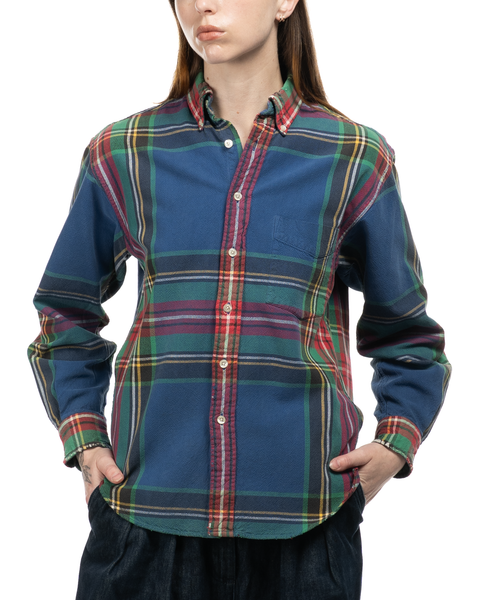1990s Square Tag Gap Shirt