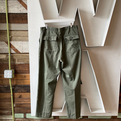 OG-107 - 36” x 30.5”