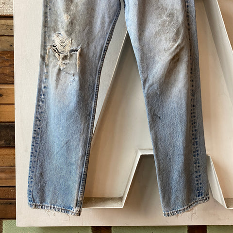 90's Levi’s 501 - 32” x 31”