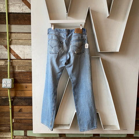 90's Levi’s 501 - 32” x 31”