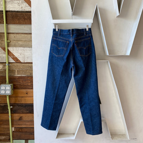 90's Levi’s 501 - 28” x 27”