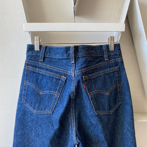 90's Levi’s 501 - 28” x 27”