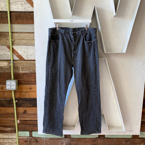 90's Levi’s 501 - 38” x 29”