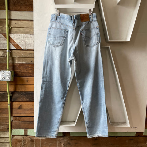 90’s Levi’s 550 - 36” x 31”