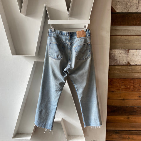 90's Cropped Levi’s 501 - 30” x 24”