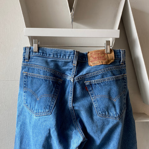 90's Levi’s 501 - 32” x 27”