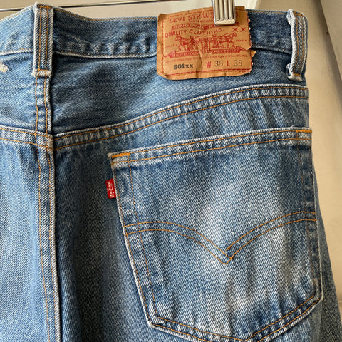 90’s Levi’s 501 - 34” x 28.5”