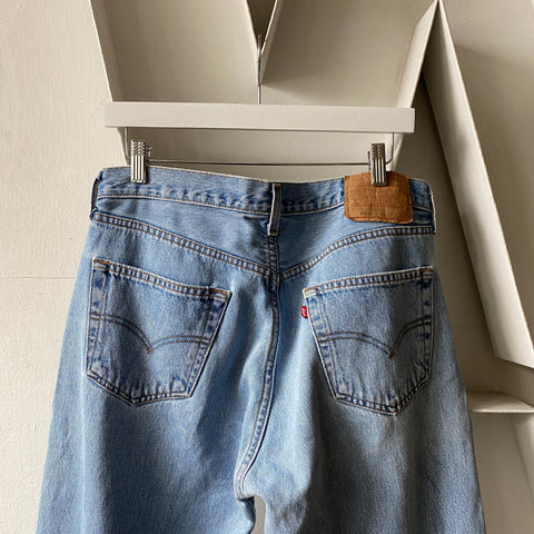 90's Levi’s 501 - 33” x 31.5”