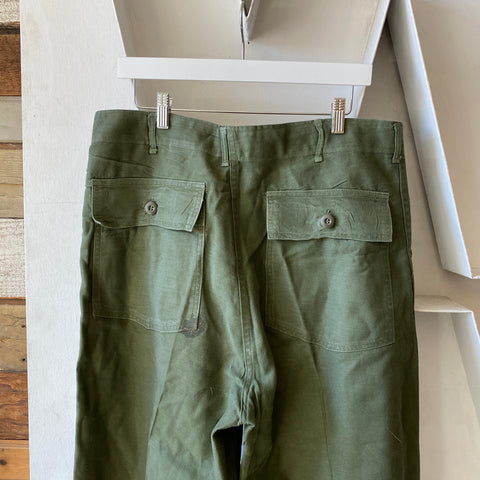 60's Pressed OG-107 - 35” x 34”