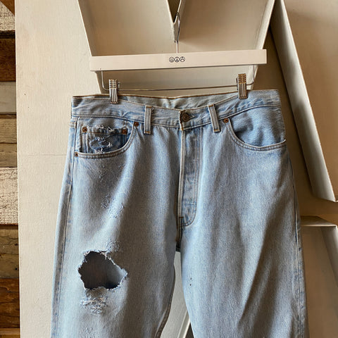 90's Levi’s 501 - 33” x 29”