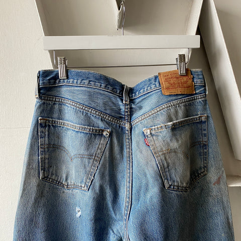 90's Levi's 501 - 33” x 28”