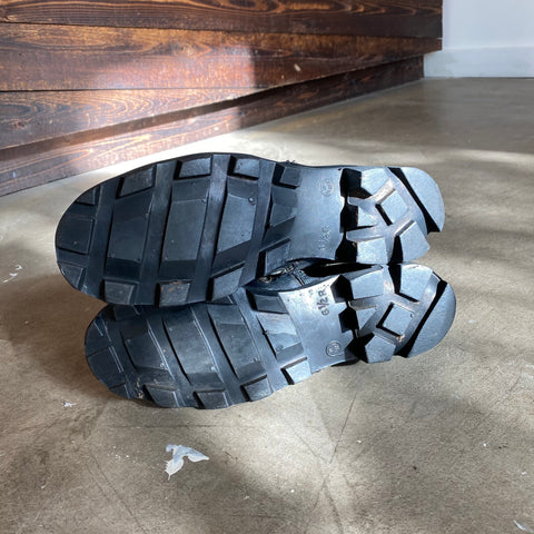 Military Boots - W’s 8 M’s 6.5