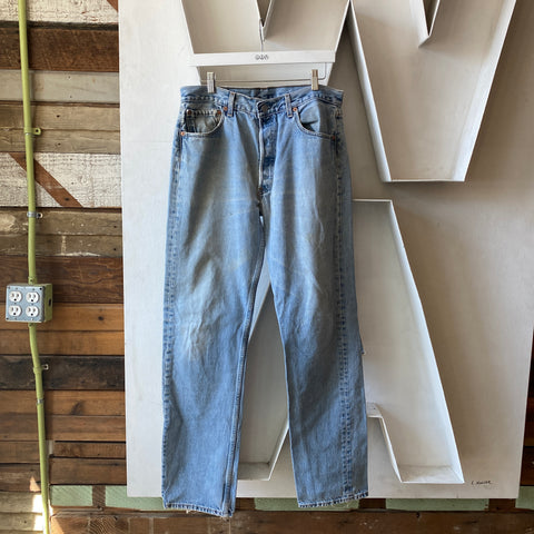 90's Levi's 501 - 32” x 34”