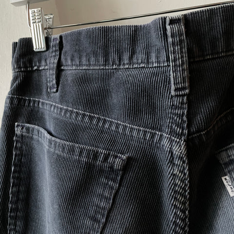 80’s Corduroy Levi’s 519 - 31” x 26”