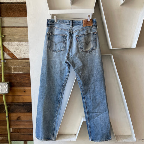 90’s Levi’s 501 - 29” x 31”