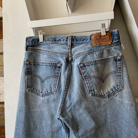 90’s Levi’s 501 - 29” x 31”