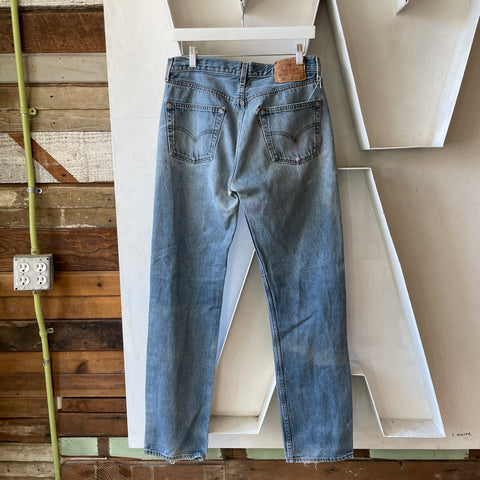 90’s Levi’s 501 - 30” x 33”