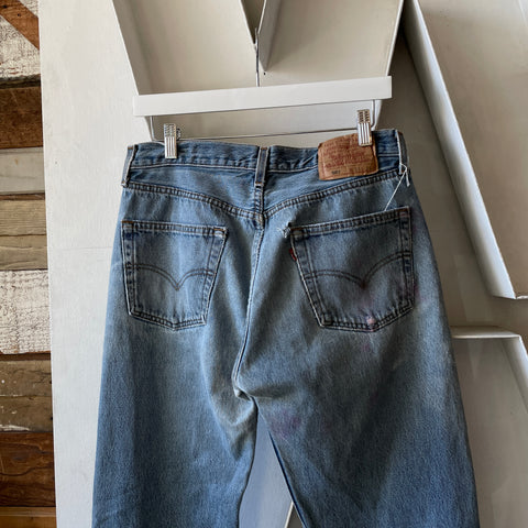 90’s Levi’s 501 - 30” x 33”