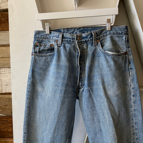 90’s Levi’s 501 - 32” x 29.5”