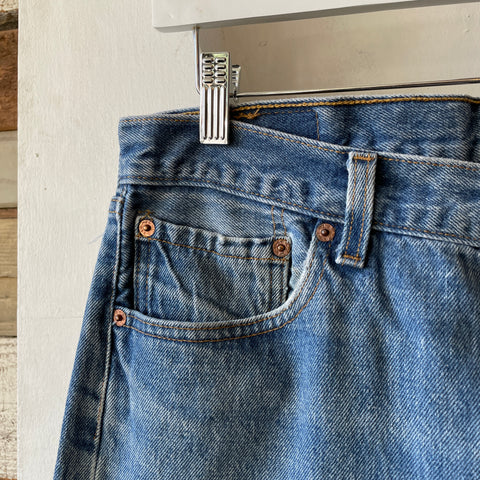 90’s Levi’s 501 - 33” x 30”
