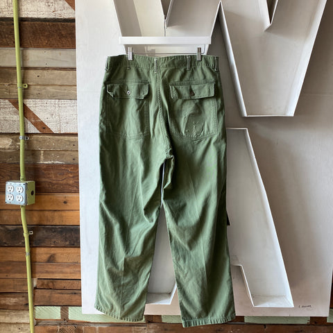 60's OG-107 - 35” x 31”