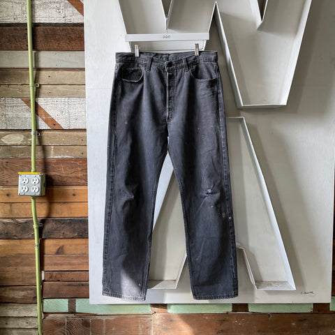 90’s Levi’s 501 - 34” x 29”