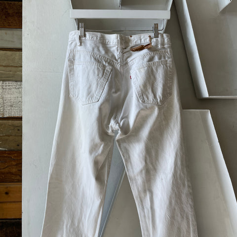 90’s Levi’s 501 - 30” x 30”