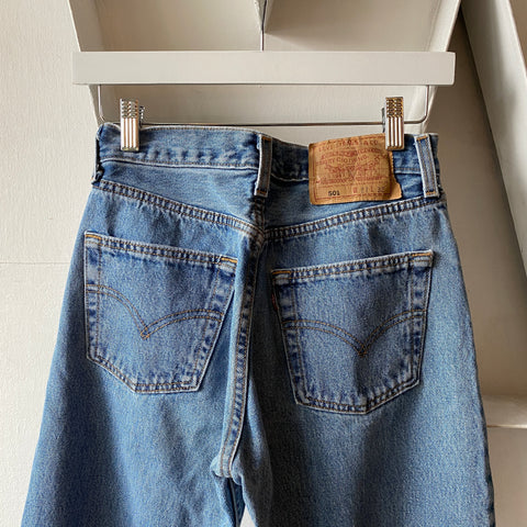 90's Levis 501 - 26” x 31”