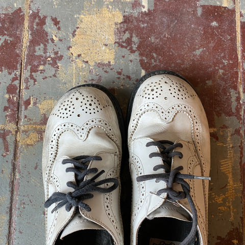 Wingtip White Oxford Shoes - W's 7.5 M's 6