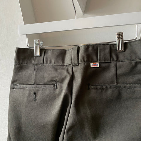 80’s Crisp Dickies - 28” x 33”