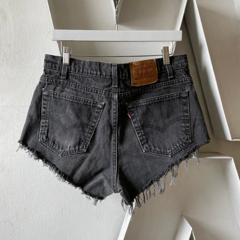 90’s Levi’s 550 Cutoff Shorts - 32” x 2”