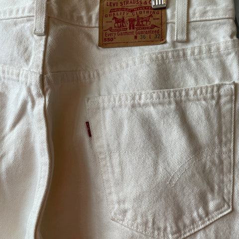90’s Levi’s 550 - 35” x 32”