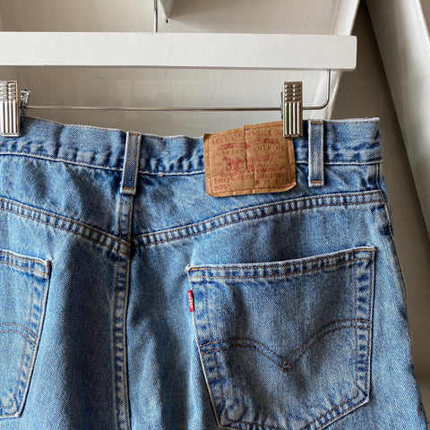 90's Levis 505 Shorts - 34” x 8.5”