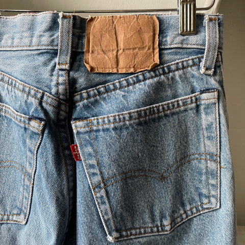 80’s Levi’s Black Bar Skinny Fit - 26" x 31"