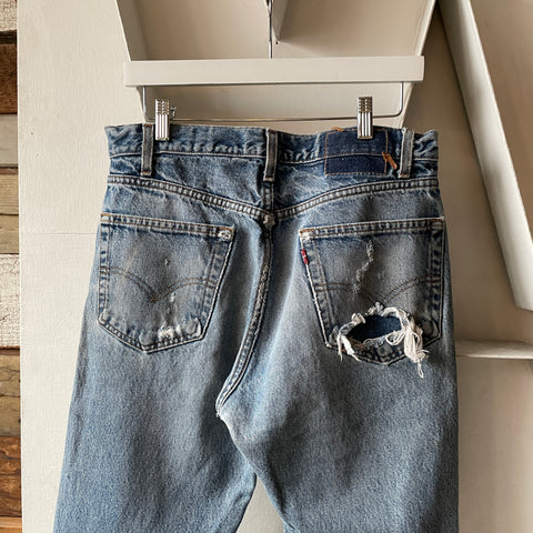 90's Levi’s 501 - 33” x 31”