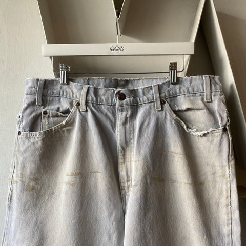 90's Levi’s 550 - 37” x 28”