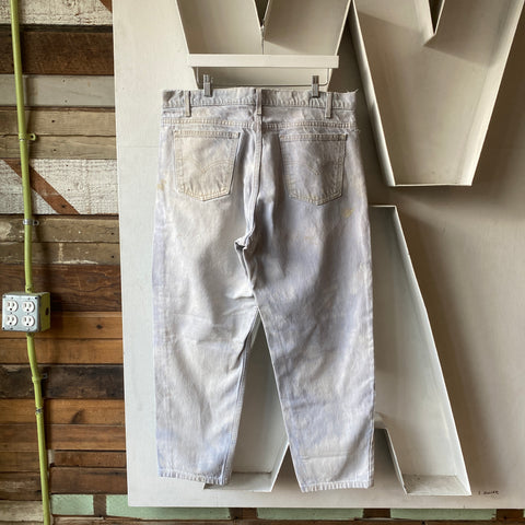 90's Levi’s 550 - 37” x 28”