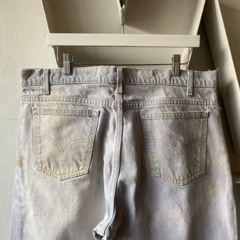 90's Levi’s 550 - 37” x 28”