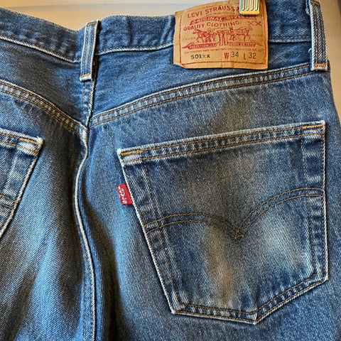 80’s Levi’s 501 - 30” x 28”