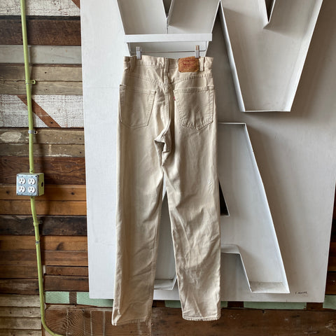 90's Levi’s 550 - 31” x 35”