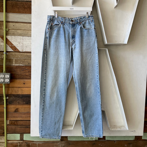 90’s Levi’s 550 Denim - 32” x 33”