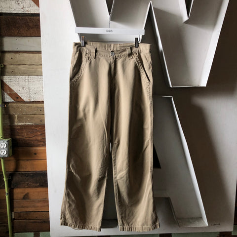 Y2K Levi’s Dry Goods Khakis - 32” x 29”