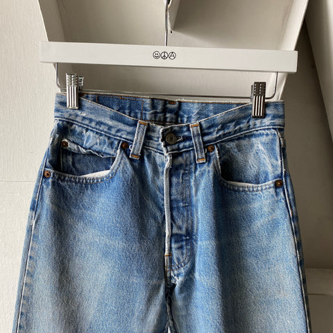 90's Levis 501 - 31” x 30”