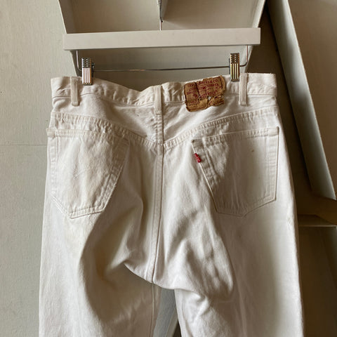 80's White Levi's 501 - 33" x 33"