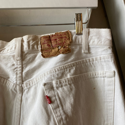 80's White Levi's 501 - 33" x 33"