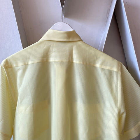 70's Sheer Yellow Button-up - Medium