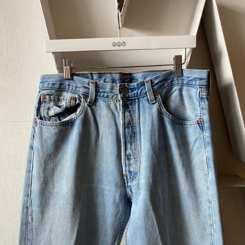 90's Levis 501 - 33” x 34”