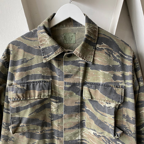 90's Tiger Camo Overshirt - Medium